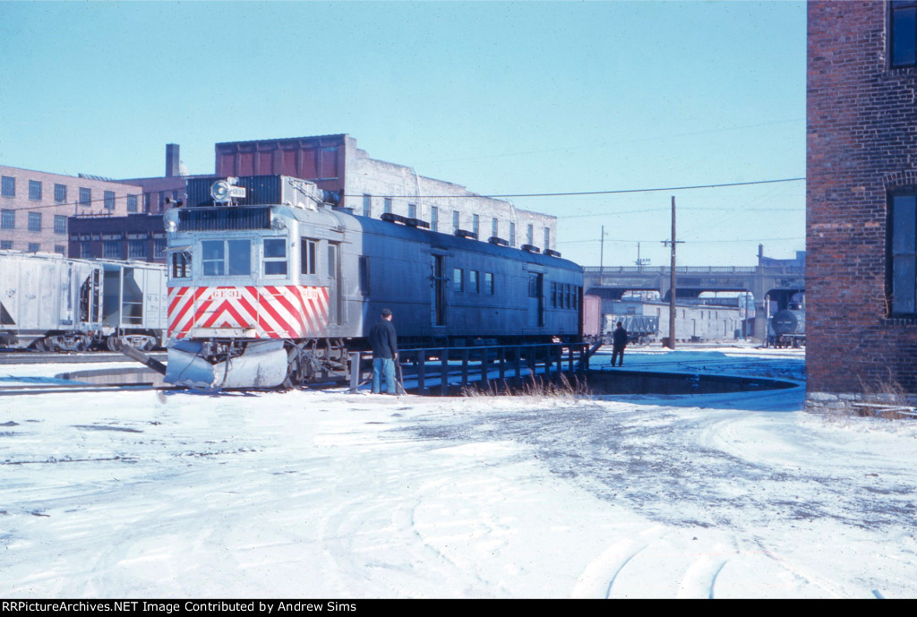 M&StL GE-31 on Turntable
